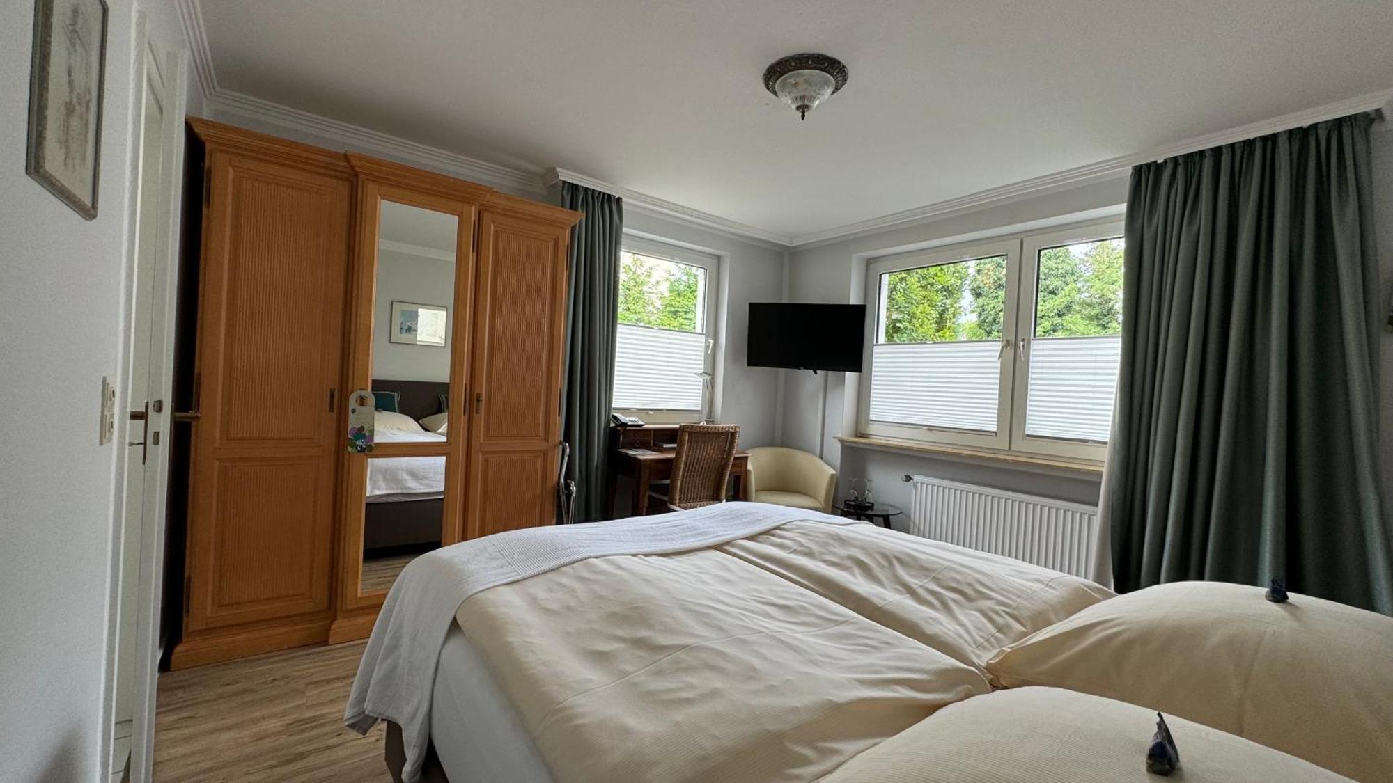 Goethe Hotel Bad Pyrmont Chambre photo